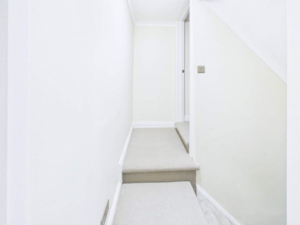 Additional image 8 of 3 bed terraced house to rentSt. Woolos Road, Baneswell, Newport NP20