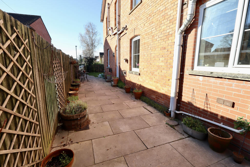 Additional image 24 of Central Wells