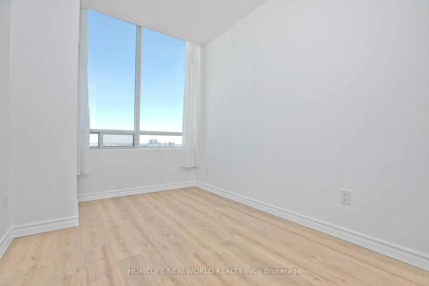 Additional image 9 of 3050 Ellesmere Road Ph3