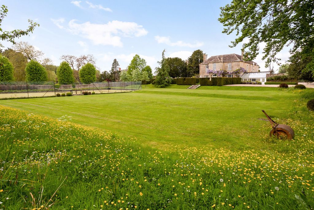 Additional image 7 of 6 bed detached house to rentCirencester, Gloucestershire GL7