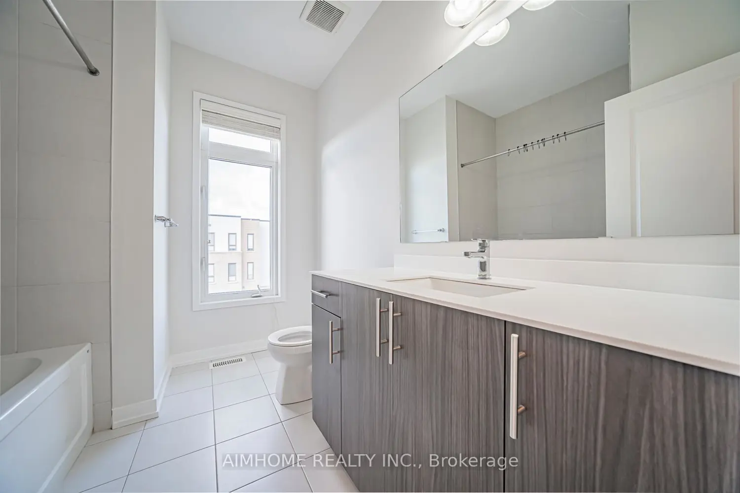 Additional image 19 of 220 Beaveridge Avenue