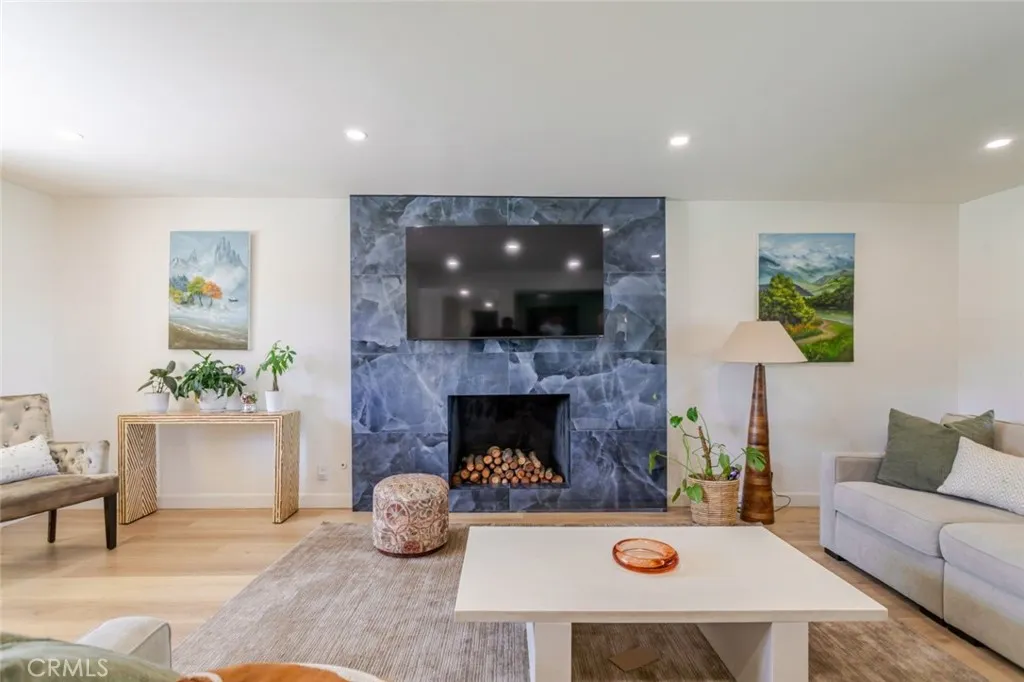 Additional image 6 of 19707 Green Mountain Drive, Newhall, CA 91321