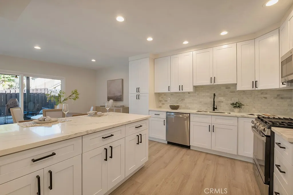 Additional image 9 of 27039 Rio Prado Dr, Valencia, CA 91354