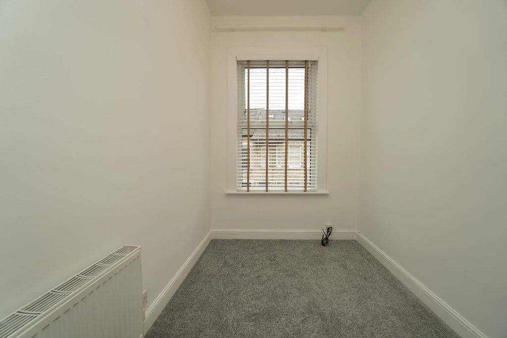 Additional image 12 of 4 bed terraced house to rentSt. Olaves Road, Off Bootham, York YO30