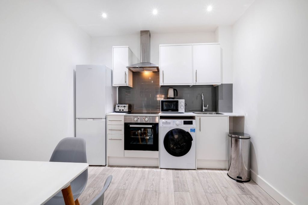 Additional image 7 of 1 bed flat to rentCorporation Street, Corby NN17