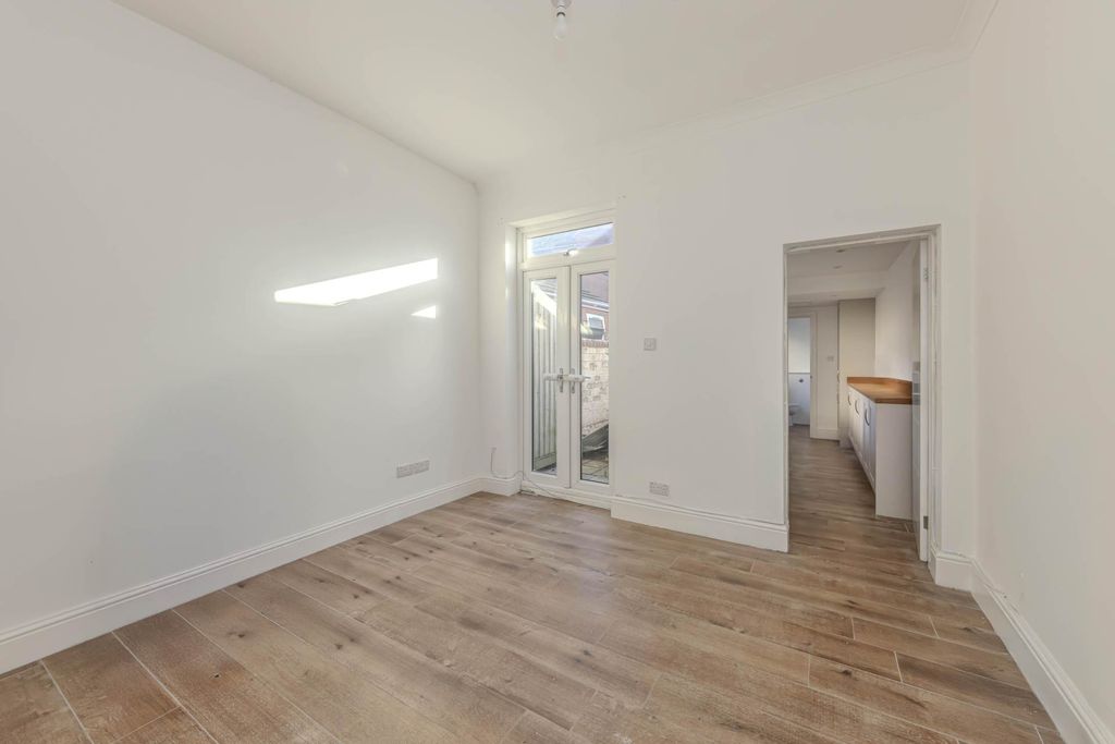 Additional image 4 of 2 bed terraced house to rentPalmerston Street, Newcastle Under Lyme ST5