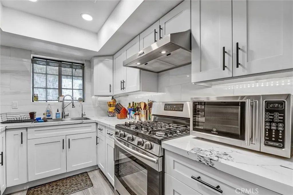 Additional image 37 of 6545 Reseda Boulevard Unit 6, Reseda, CA 91335