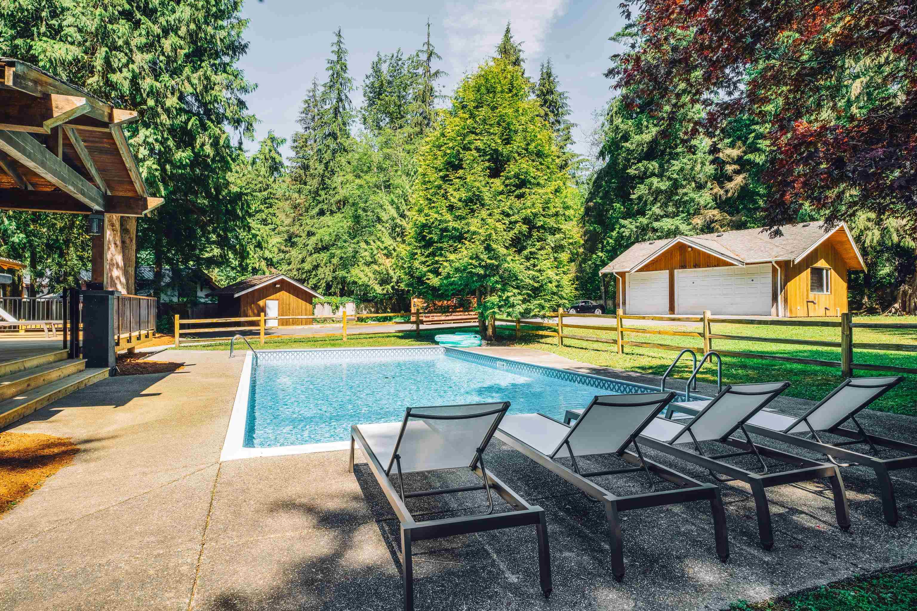 25011 Ferguson Avenue, Maple Ridge, BC, V2W 1H4