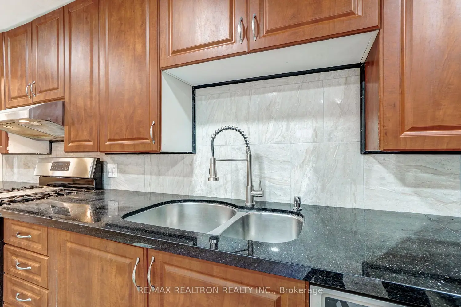 Additional image 6 of 26 State Street