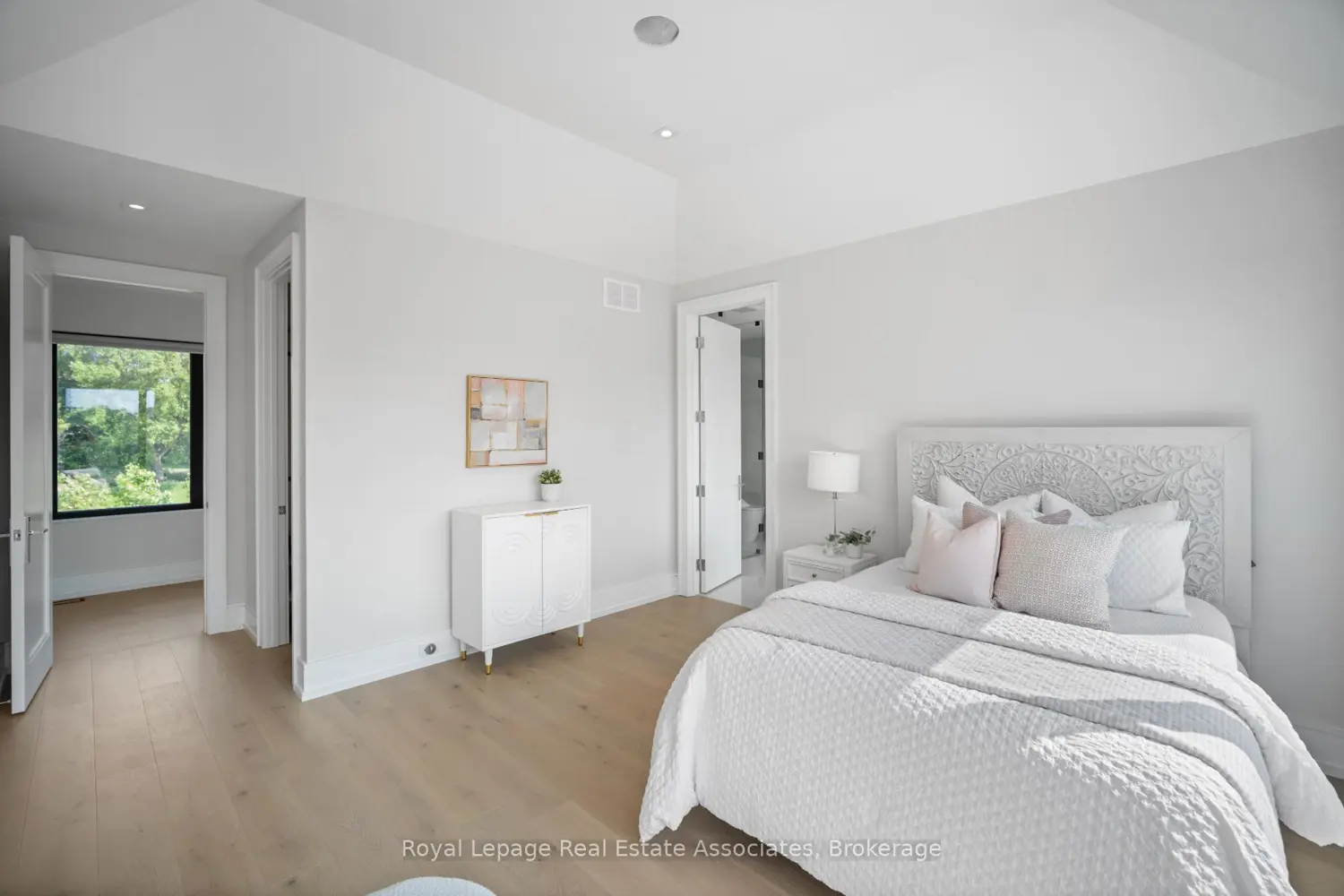 Additional image 8 of 2 River Road