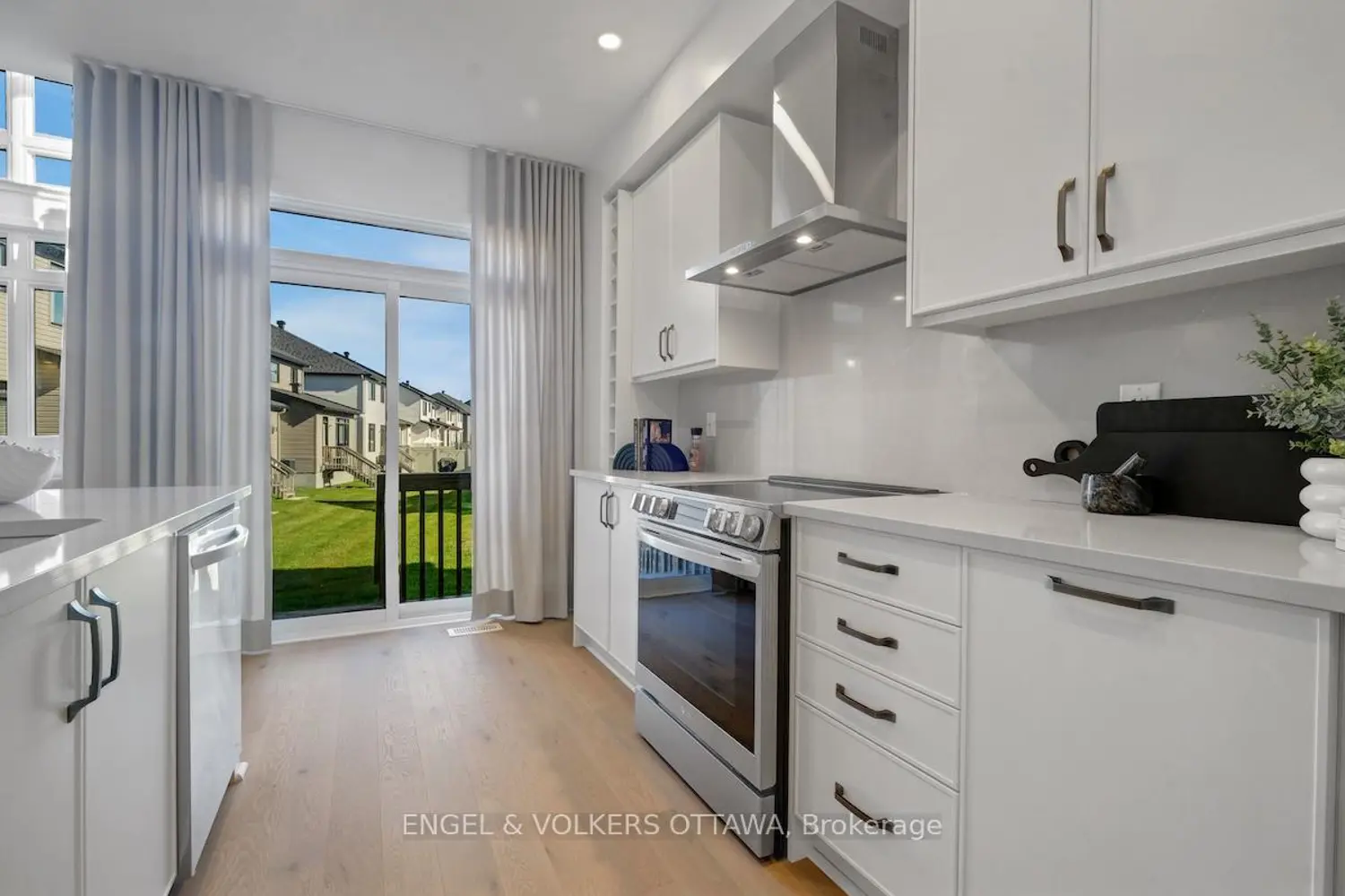 Additional image 11 of 2006 Allegrini Terrace