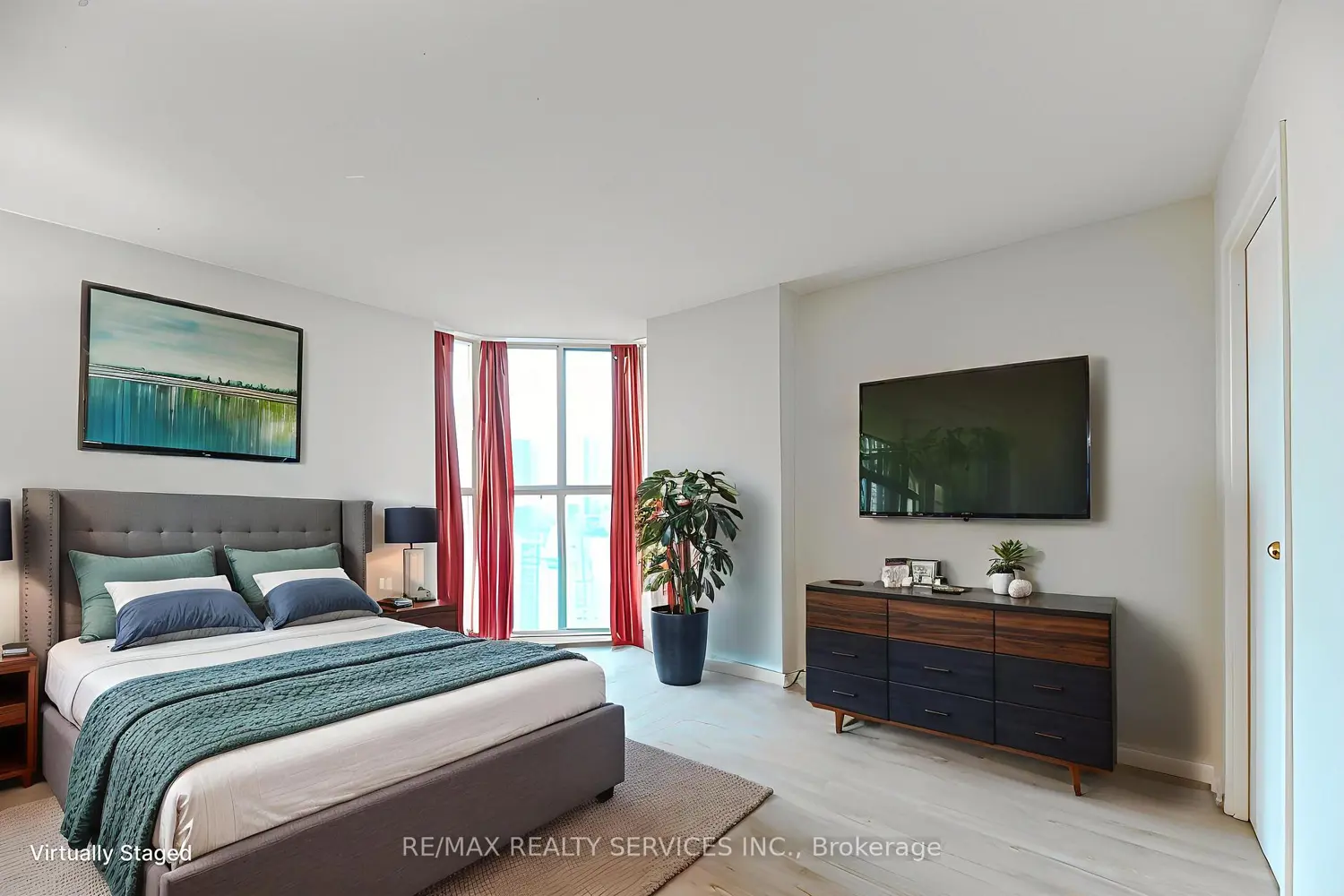 Additional image 11 of 35 Trailwood Drive 1911