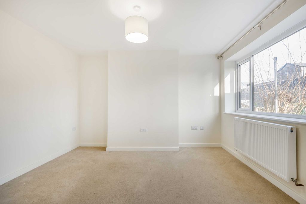 Additional image 5 of 3 bed semi-detached house to rentMaryport Street, Usk NP15
