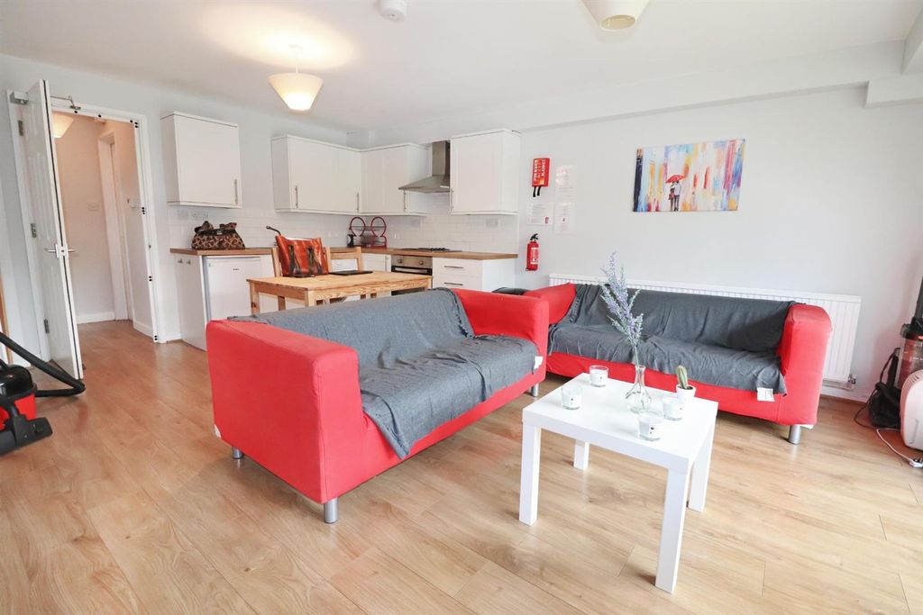 Additional image 2 of 4 bed flat to rentHayfield Road, Oxford OX2