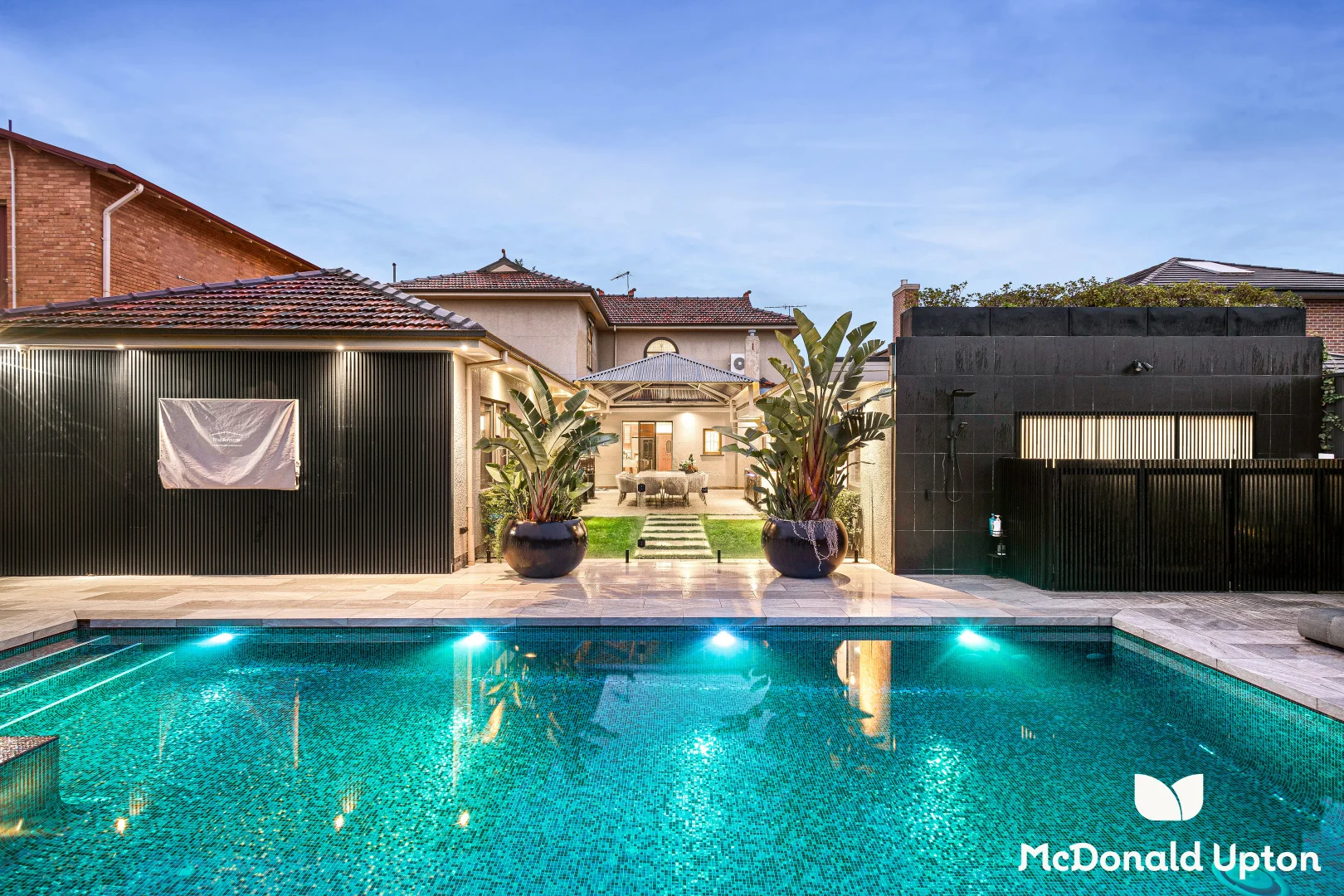 Additional image 13 of 220 Woodland Street, Strathmore VIC 3041