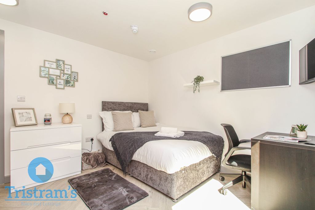 Additional image 12 of 6 bed shared accommodation to rent6Bed 6Bath Talbot Street, City Centre NG1