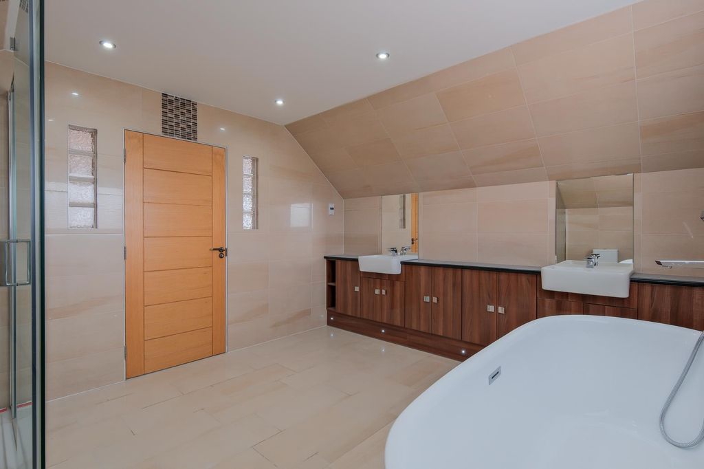 Additional image 54 of 4 bed detached house to rent44 Kilncadzow Road, Carluke ML8
