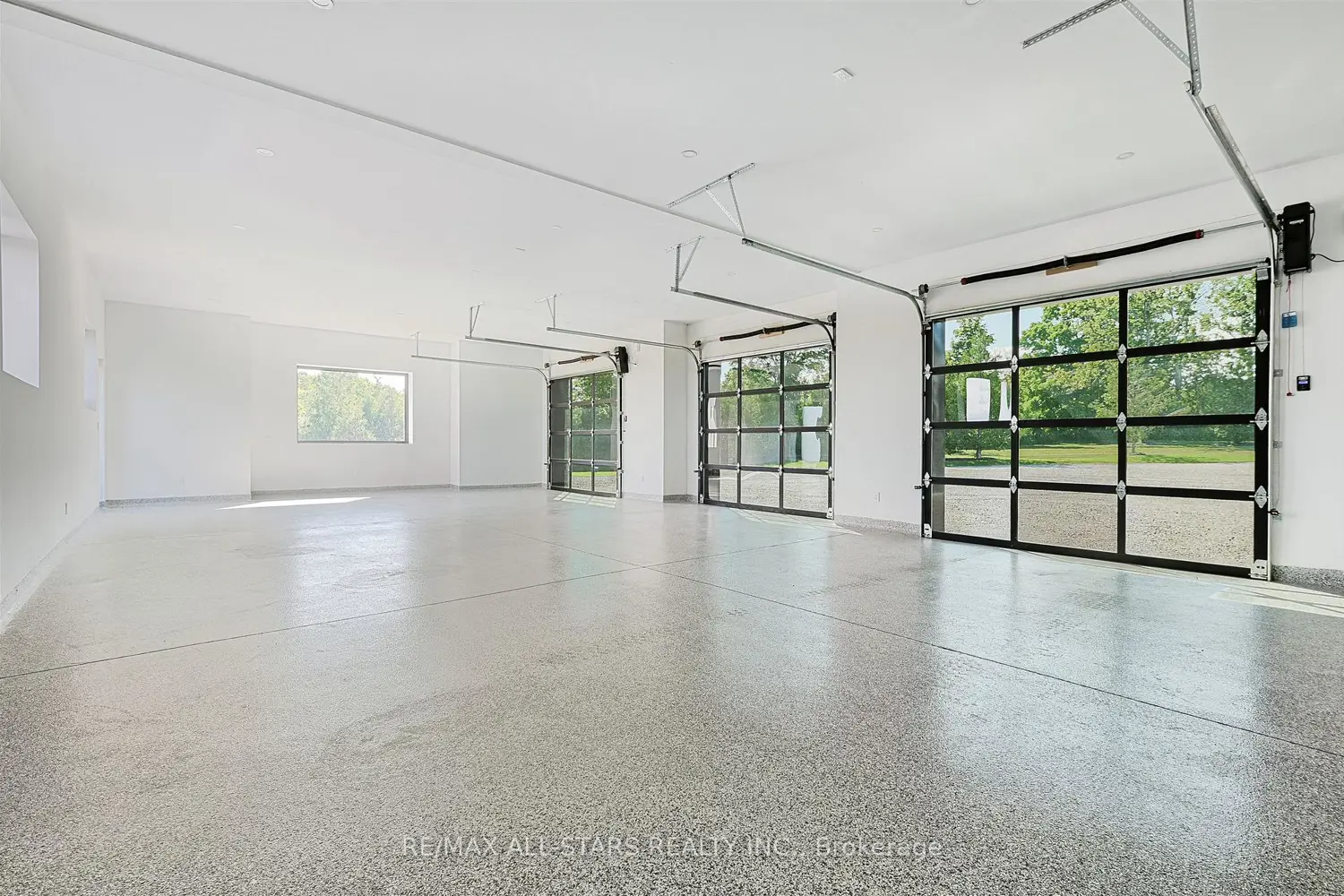 Additional image 16 of 6374 Smith Boulevard