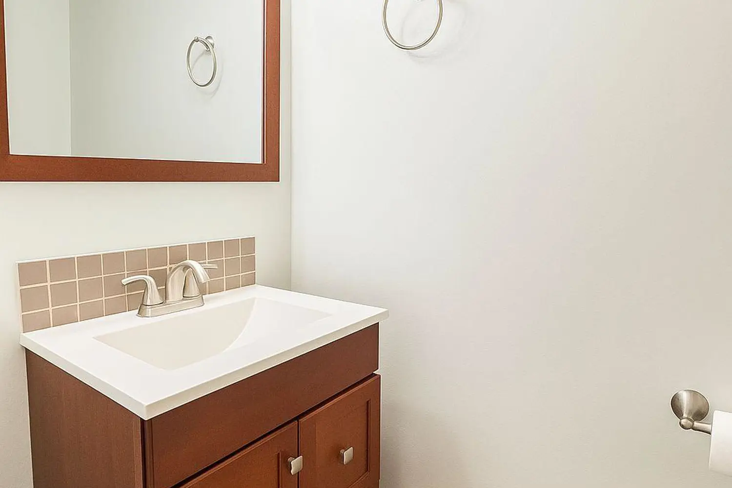 Additional image 12 of 1060 Southdale Road 36