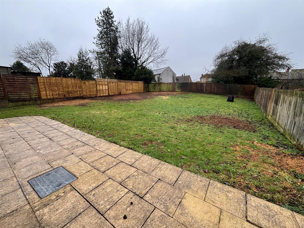 Additional image 12 of 3 bed detached house to rentPlowden Close, Aston Le Walls, Daventry NN11