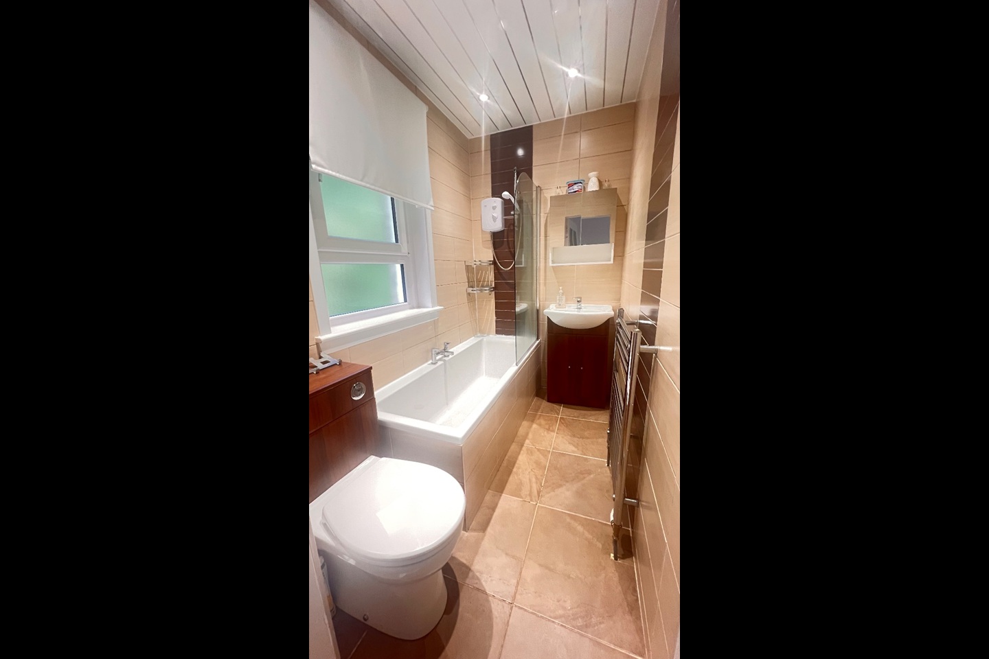 Additional image 2 of 3 Bed Flat, Thornliebank, G46, N1 7GU