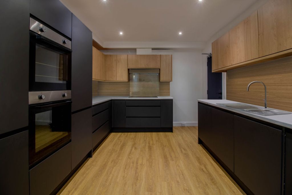 Additional image 3 of 6 bed shared accommodation to rentQueens Road East, Nottingham NG9