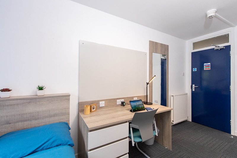 Additional image 3 of Room in a Shared Flat, Kelvinhaugh Street, G3, N1 7GU