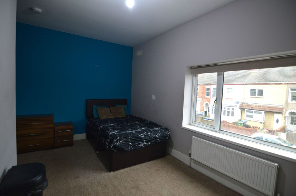 Additional image 3 of Room to rentWelholme Road, Grimsby DN32