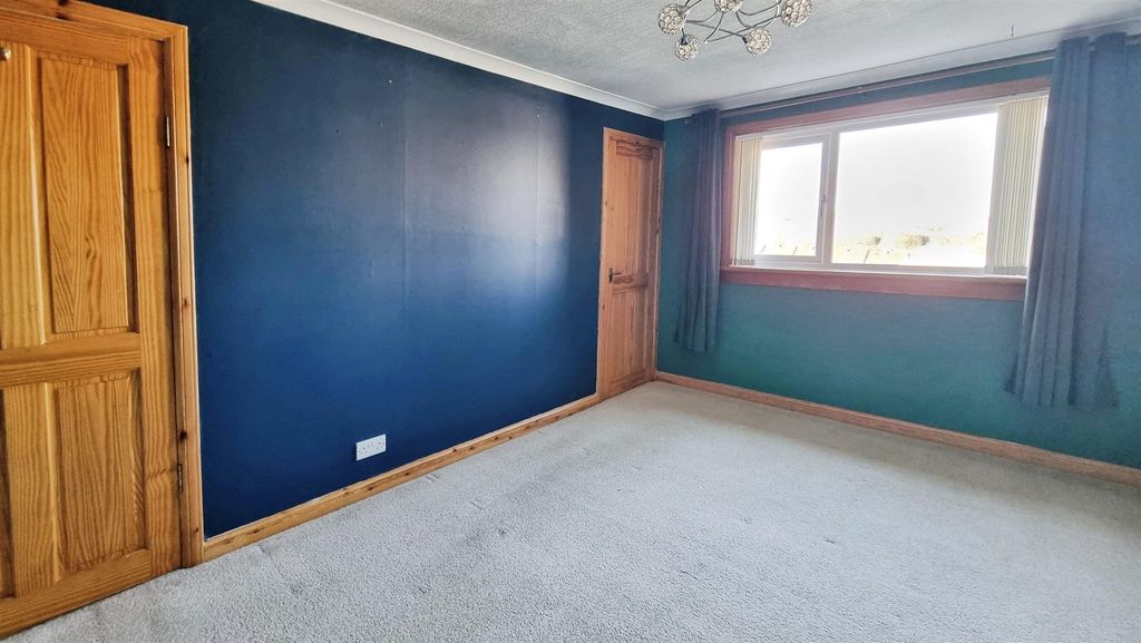 Additional image 8 of 3 bed terraced house to rentCromarty Court, Glenrothes KY6