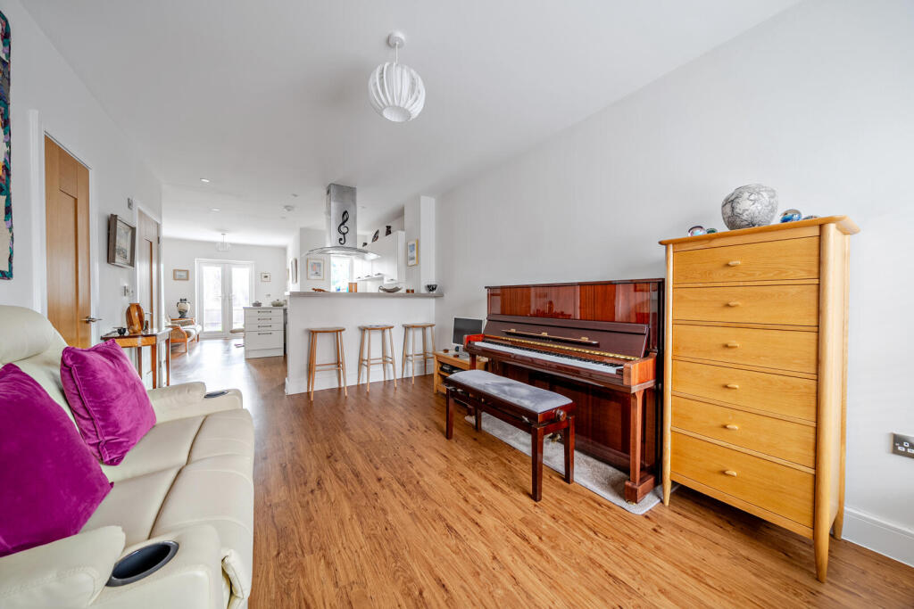 Additional image 5 of Camborne Place, Yeovil, Somerset
