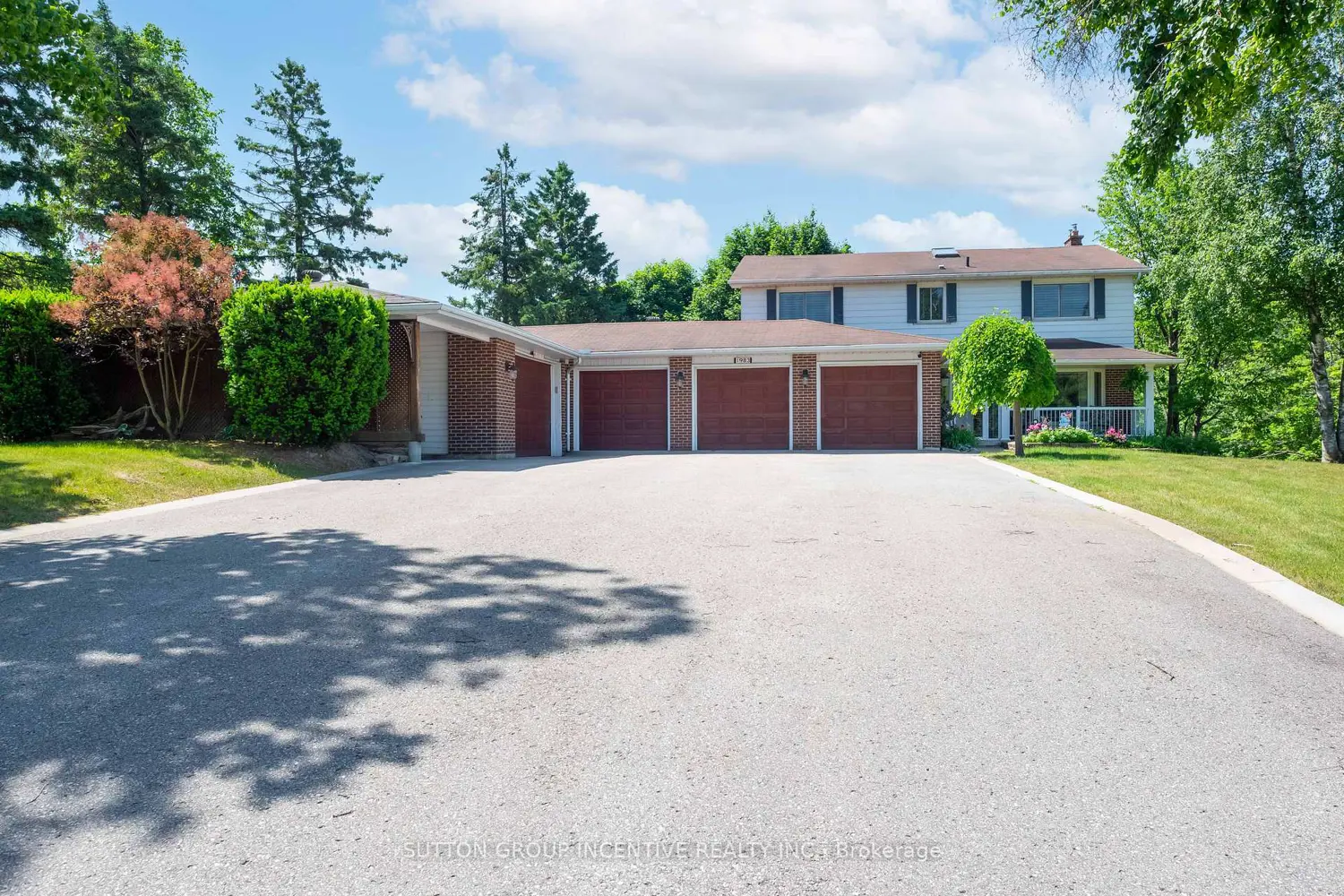 1983 Innisfil Heights Crescent