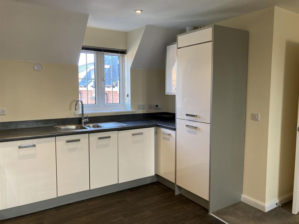 Additional image 4 of 2 bed flat to rentSalisbury Walk, Magor, Caldicot NP26