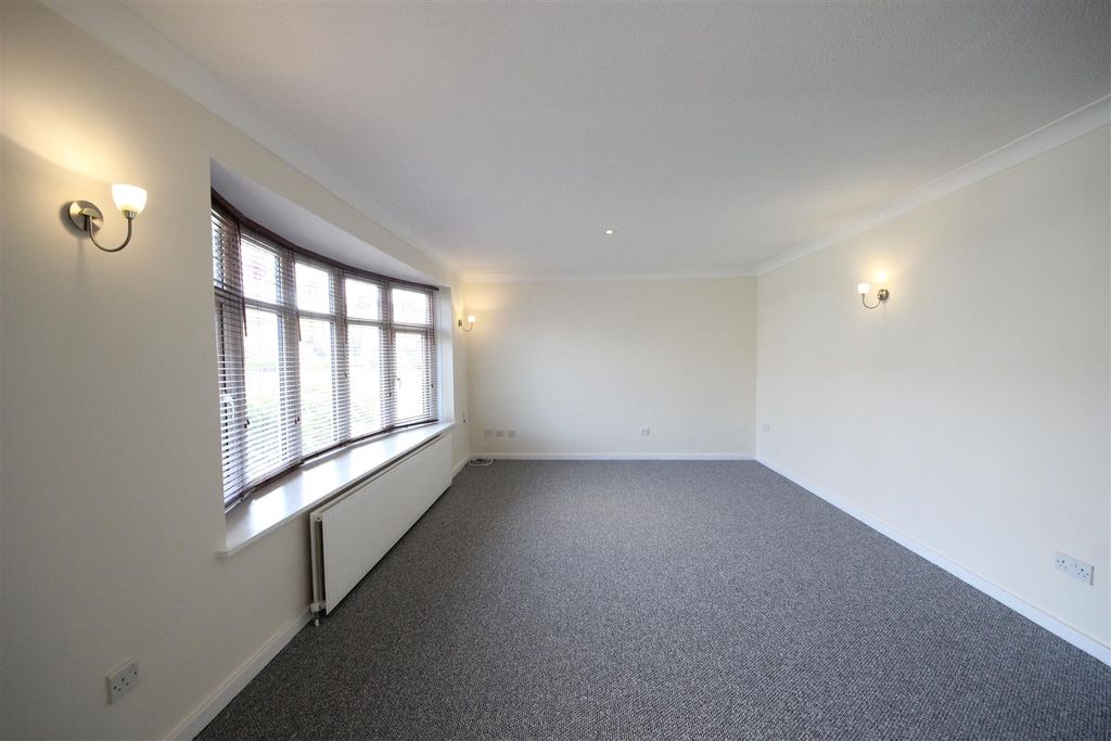 Additional image 3 of 4 bed detached house to rentDunsberry, Bretton, Peterborough PE3