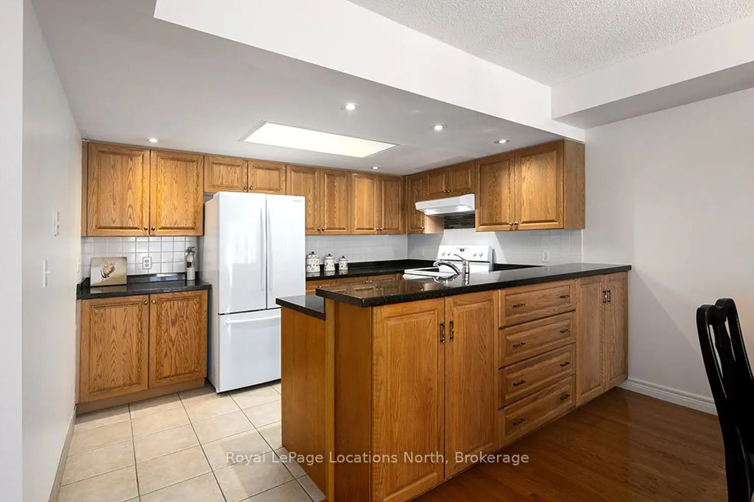 Additional image 5 of 16 Raglan Street 412