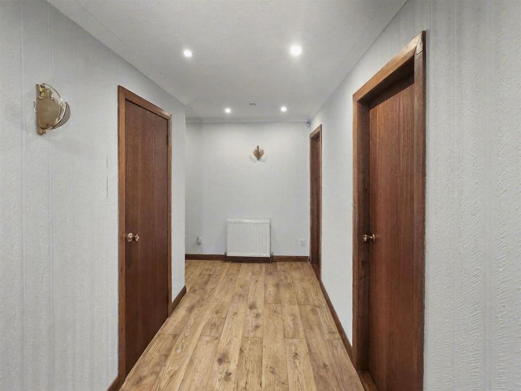 Additional image 8 of 2 bed detached bungalow to rentPerth Road, Crieff PH7