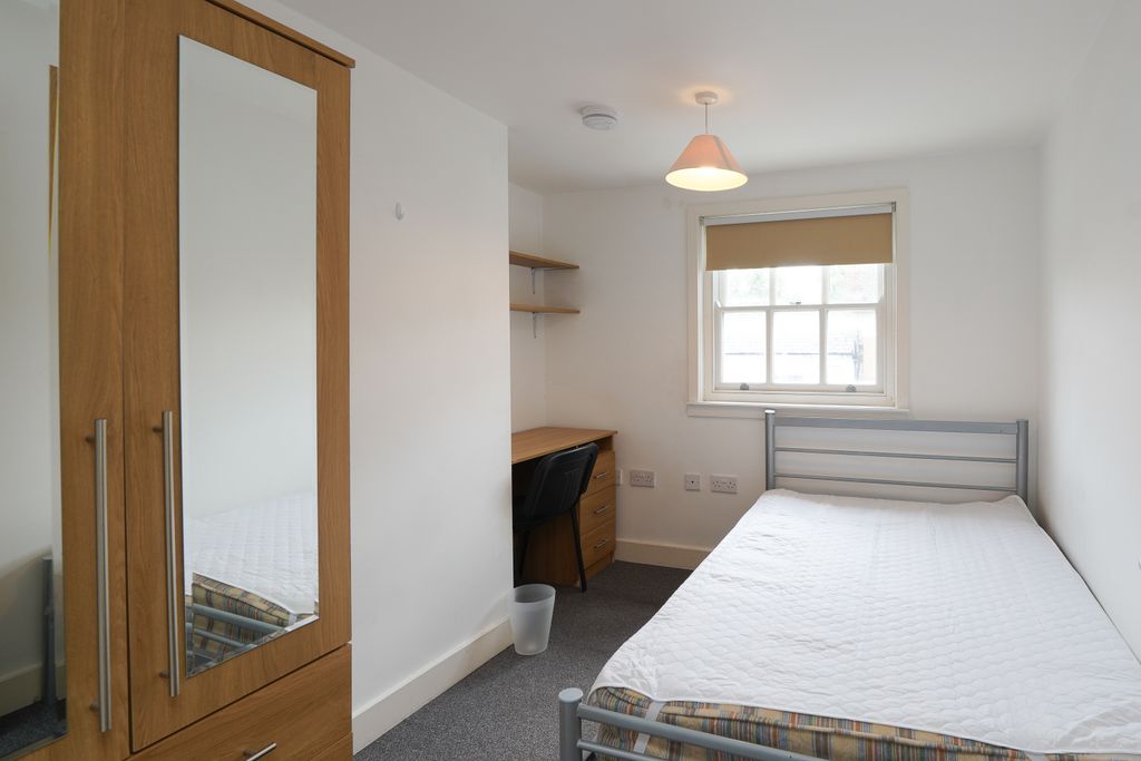 Additional image 4 of 8 bed flat to rentRegent Street, Leamington Spa CV32