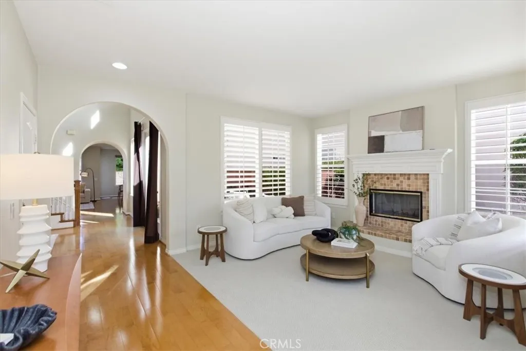 Additional image 5 of 8270 Torrey Gardens Pl, San Diego, CA 92129