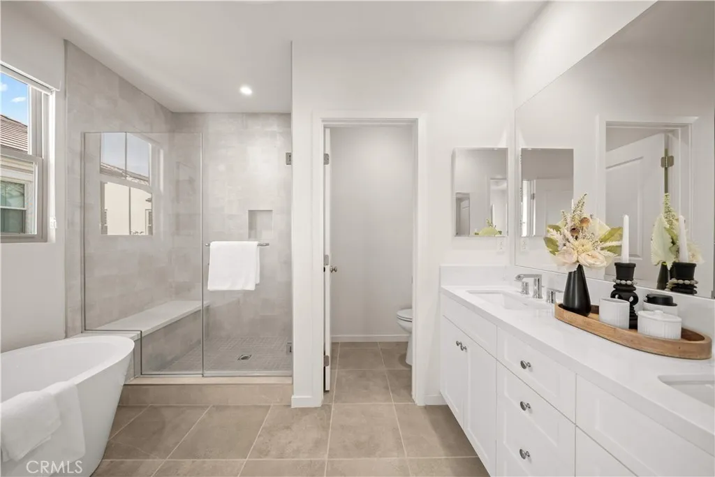 Additional image 20 of 136 Newburry, Irvine, CA 92618