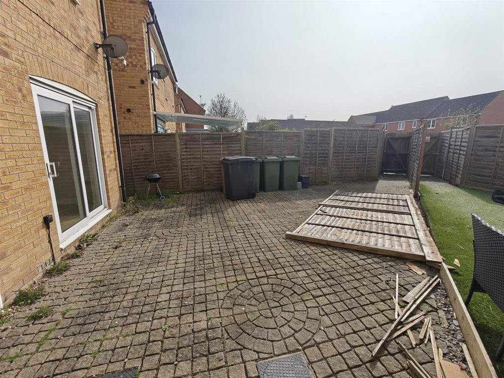 Additional image 16 of 5 bed property to rentHampton Vale, Peterborough PE7