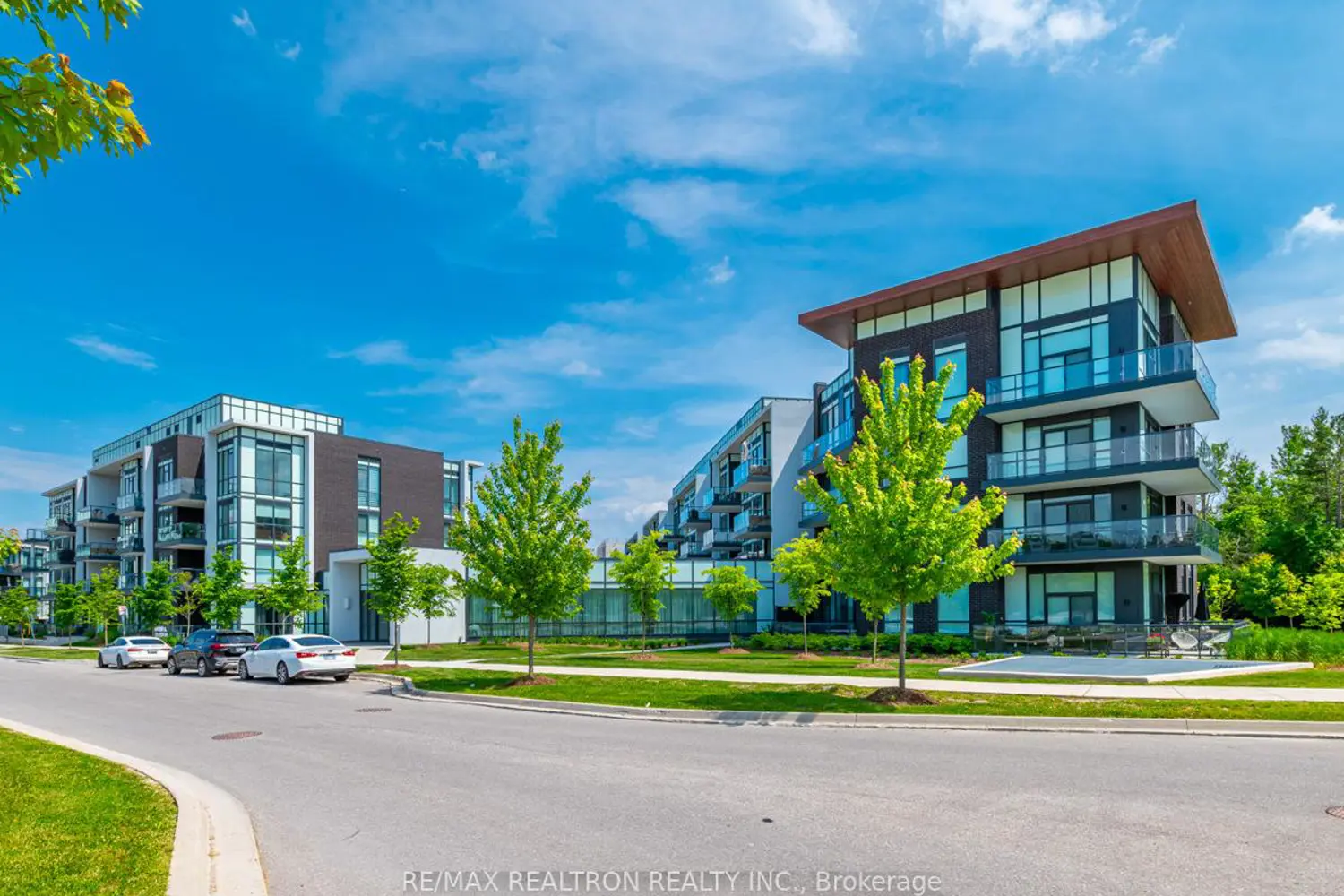 Additional image 19 of 415 Sea Ray Avenue G13