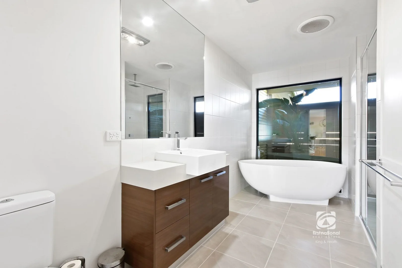 Additional image 10 of 35 Harnham Drive, Bairnsdale VIC 3875