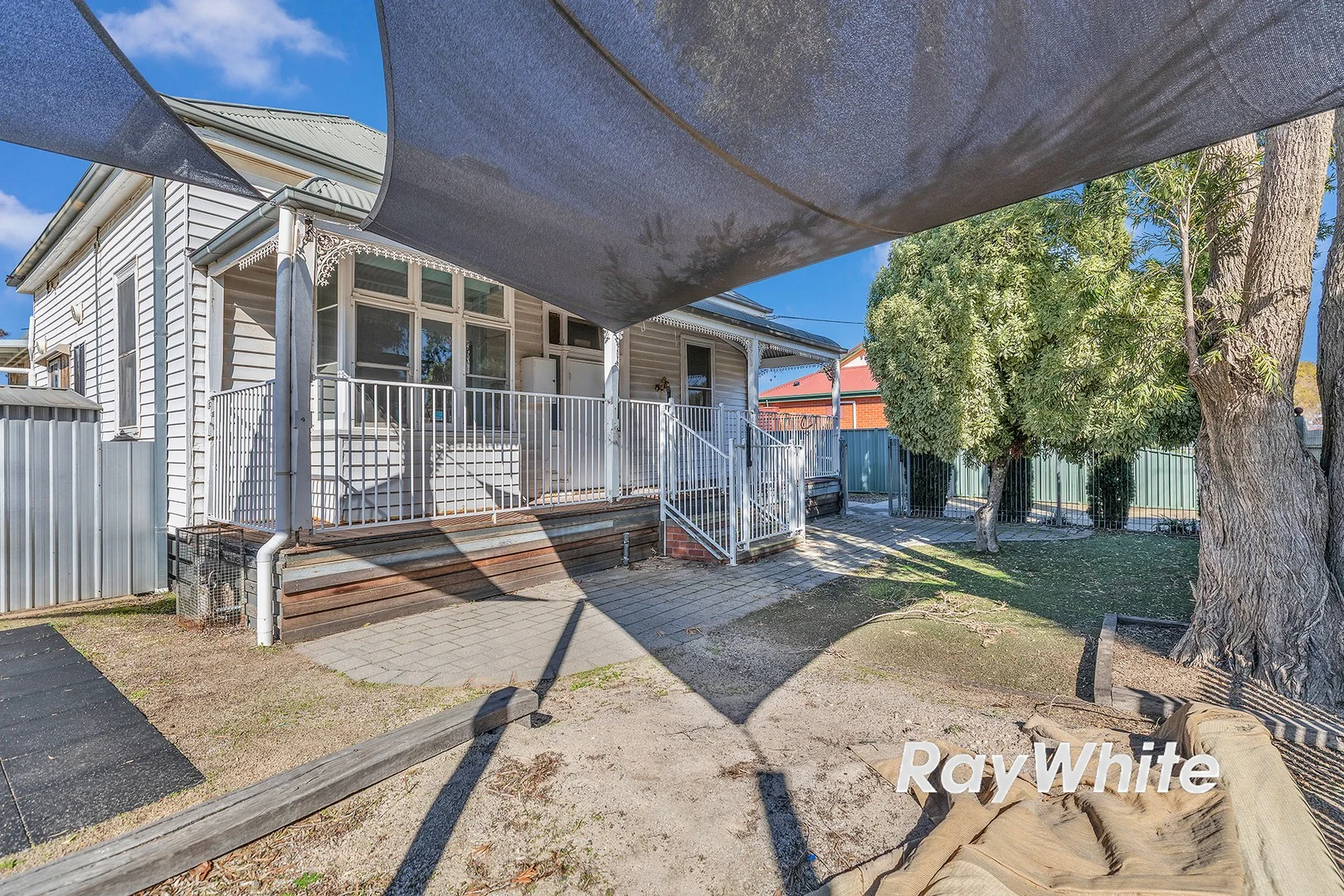 35 Mackay Street, Rochester VIC 3561
