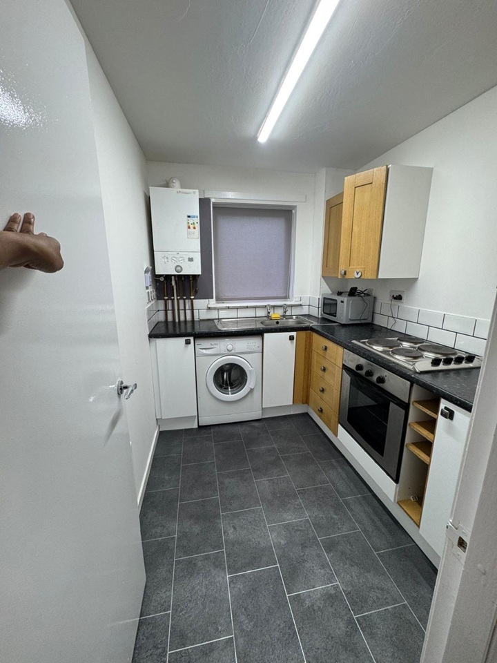 Additional image 8 of 1 Bed Flat, Budhill Avenue, G32, N1 7GU