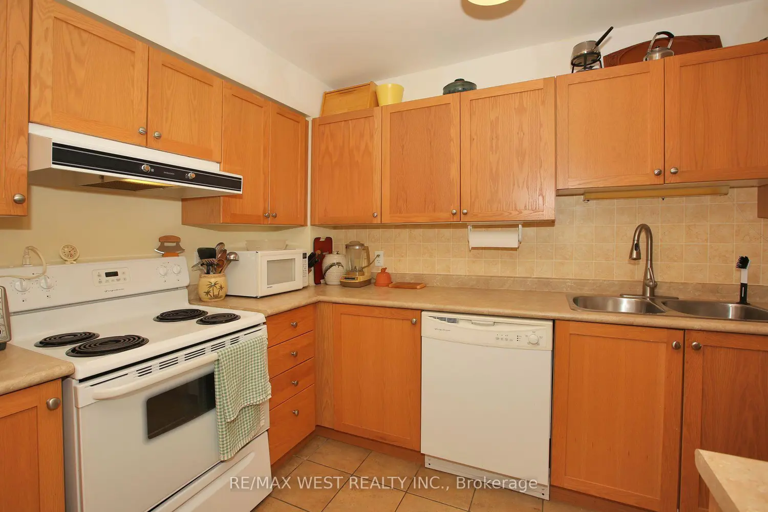 Additional image 8 of 32 Church Street 223