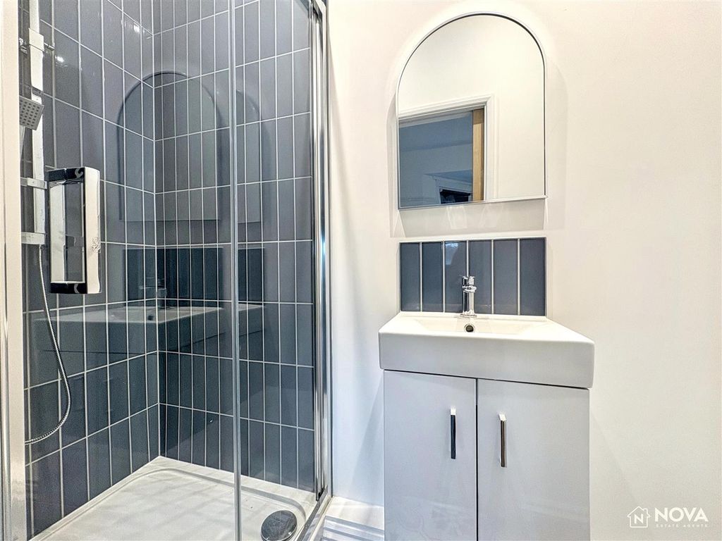 Additional image 5 of 6 bed shared accommodation to rentKingsthorpe Grove, Northampton NN2