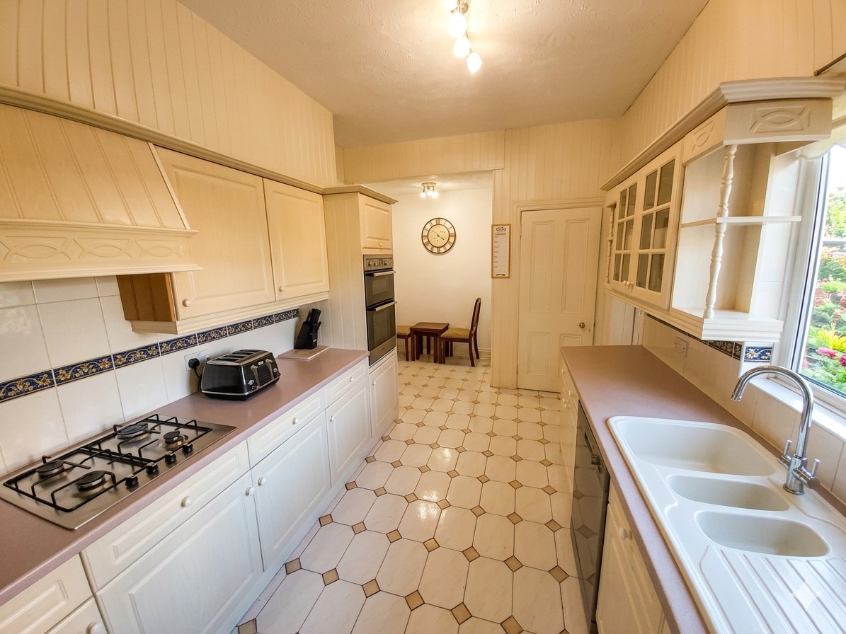 Additional image 5 of 4 Bed Semi-Detached House, Carmyle Avenue, G32, N1 7GU