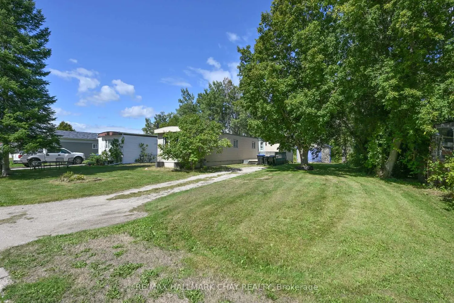 Additional image 2 of 32 Shamrock Crescent