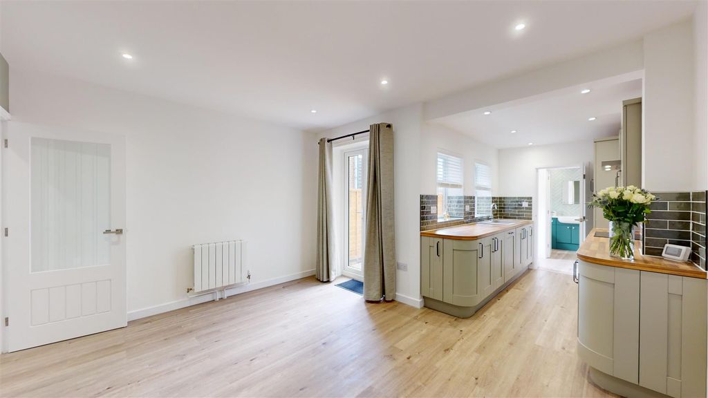 Additional image 6 of 3 bed end terrace house to rentConduit Road, Stamford PE9