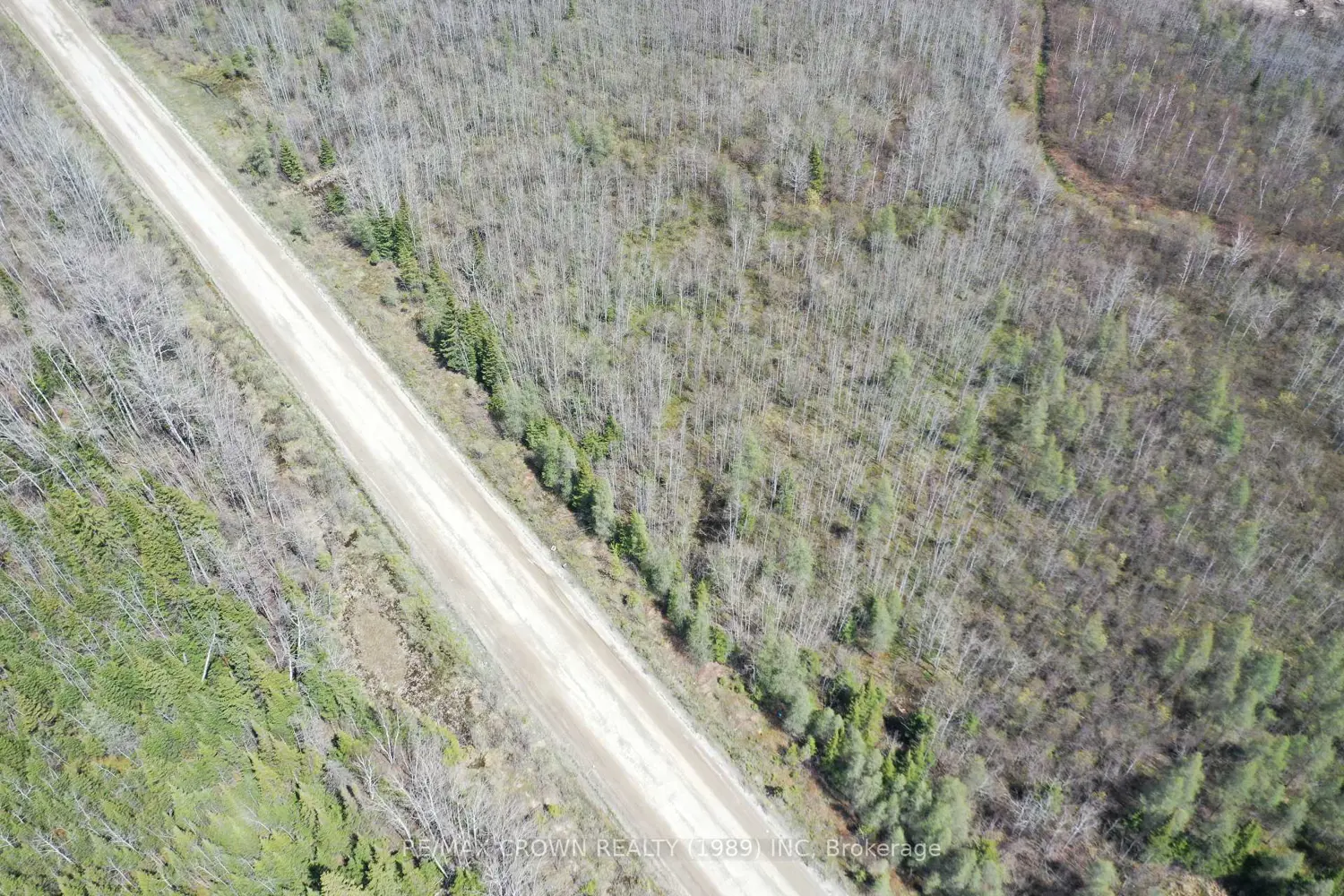 Additional image 16 of 69 Clear Lake North Road