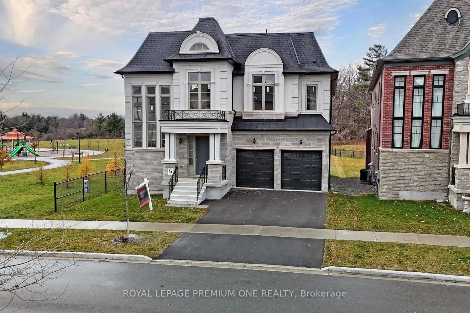 130 Cannes Avenue photo 2